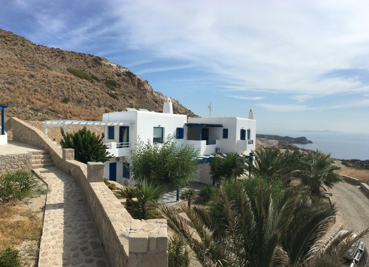 Heavenly Milos Suites Agia Kiriaki Beach  ภายนอก รูปภาพ