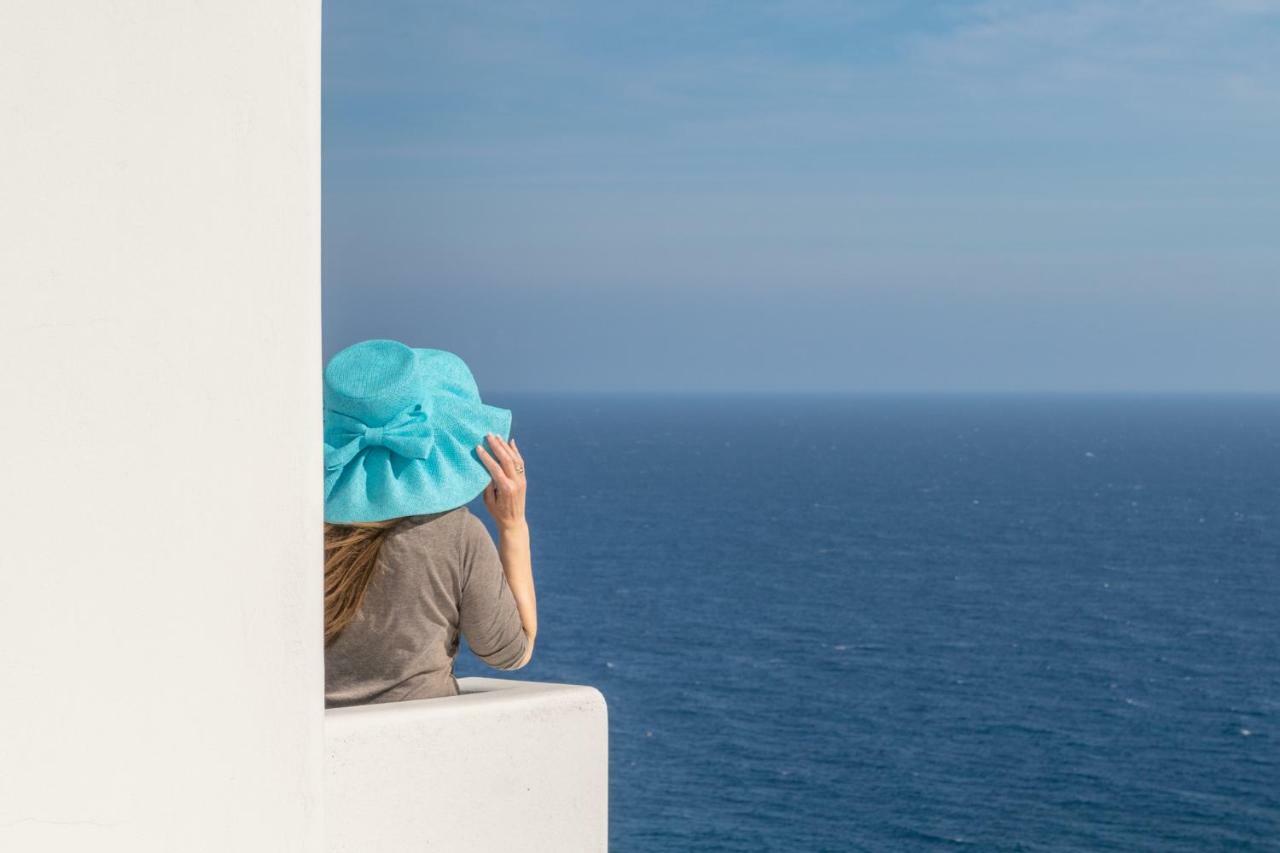 Heavenly Milos Suites Agia Kiriaki Beach  ภายนอก รูปภาพ