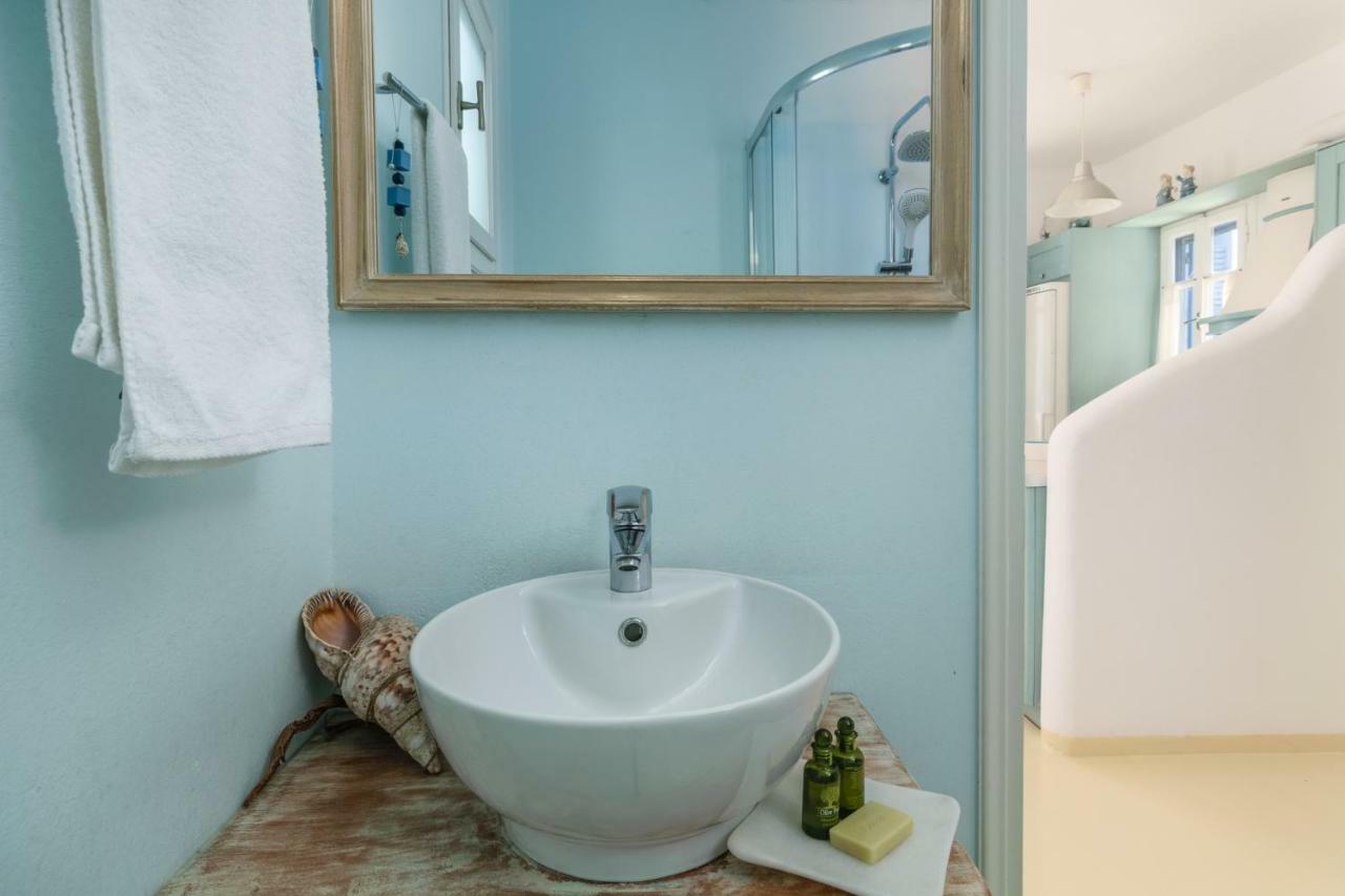 Heavenly Milos Suites Agia Kiriaki Beach  ภายนอก รูปภาพ