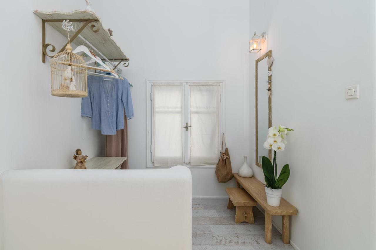 Heavenly Milos Suites Agia Kiriaki Beach  ภายนอก รูปภาพ